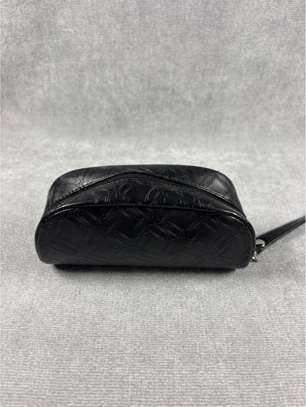 Oakley Black Logo Embossed Zippered Sunglasses Case